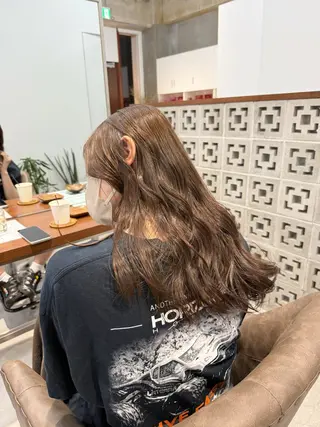 セミロング カラー カイリ /レイヤーカットのヘアスタイル