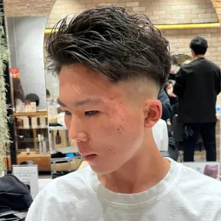 カラー パーマ メンズ 酸性ストレート・ メンズ  三原 楊子のヘアスタイル