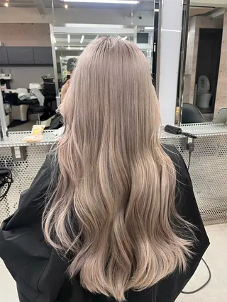 ロング HARUKA🖤 ハイトーンのヘアスタイル