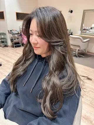 ロング 小島 瑚白のヘアスタイル