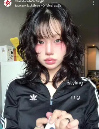 ヘアアレンジ rinka／暖色 ブリーチのヘアスタイル