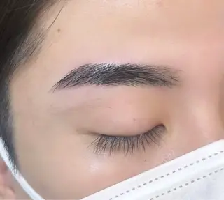 メンズ アイブロウ mila 天神 aineのマツエク・マツパデザイン
