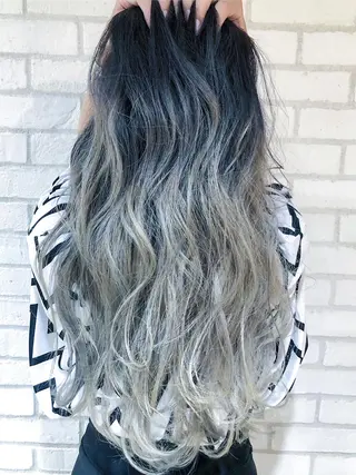 ロング カラー ヘアアレンジ VIM hairおもろまち店のヘアスタイル