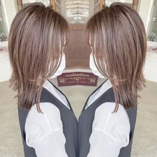 ミディアム カラー grand juteのヘアスタイル