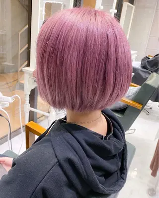 ショート カラー 𝐍𝐚𝐧𝐚{ 原宿/ハイトーン🫧のヘアスタイル