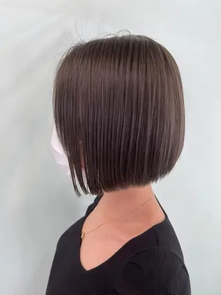 ショート カラー 前田 桃花のヘアスタイル