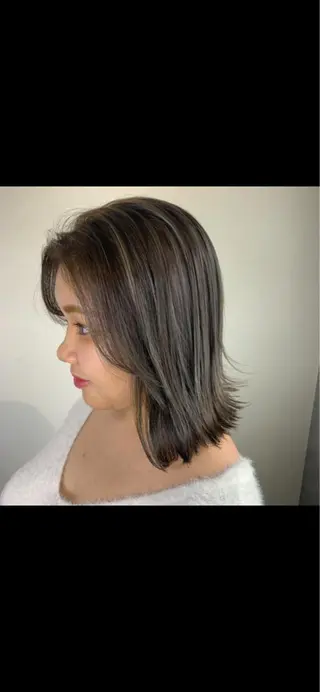 ミディアム カラー _WHITE上本町 上本町店のヘアスタイル