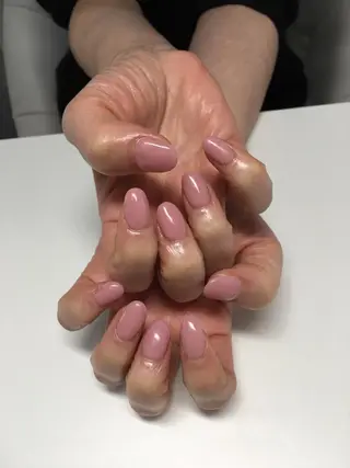 ネイル gratify 本店所属・ROSALIE Sakiのネイルデザイン