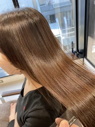 ロング 深夜まで営業中‼️ レム髪質改善のヘアスタイル