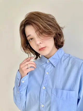 ショート カラー Oasisgarden所属・レイヤー/ブリーチ MOMOのヘアスタイル