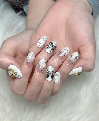 ネイル Hi Beauty 渋谷(ネイル、ハイパーナイフ6、脂肪れいきゃく、マッサージ&エステサロン)所属・Hi beauty 渋谷のネイルデザイン