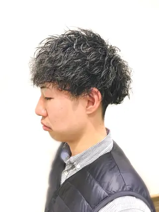 ミディアム ゼロスバーバーショップ所属・予約1000件超 ✨メンズパーマのヘアスタイル