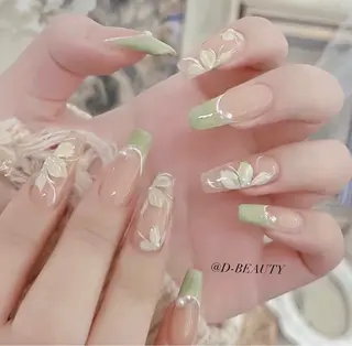 ネイル D-BEAUTY Nailsalonのネイルデザイン