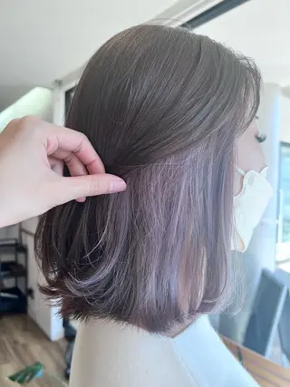 ミディアム カラー ツキダテ ユイのヘアスタイル