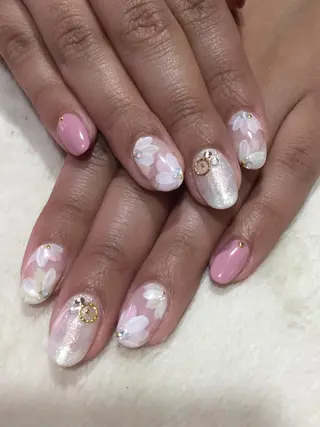 ネイル Sympa 𝓜iwako🐰ᩚのネイルデザイン