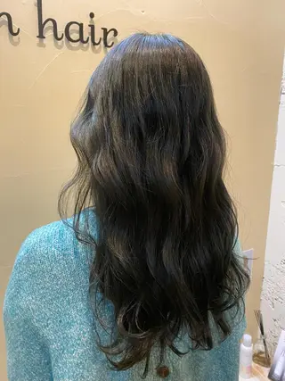 カラー フェイスヘアークリエイション所属・大形 誉のヘアスタイル