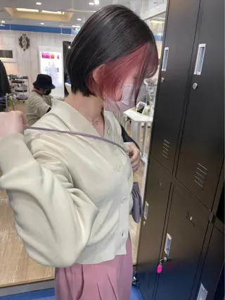 カラー white.所属・white.梅田 デザインカラー🦄のヘアスタイル