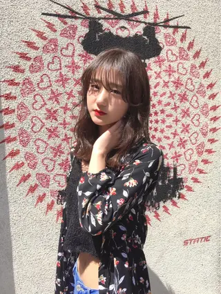 セミロング カラー ヘアアレンジ As hair所属・柔らか垢抜けｶﾗｰと ｶｯﾄ🫧ASUKAのヘアスタイル