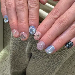 ネイル RIEKO🍒 ワンホン♡推しネイルのネイルデザイン