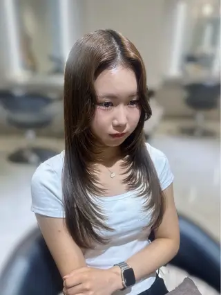 ロング ハイトーン/ミルク ティー🤍reinaのヘアスタイル