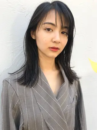 ミディアム カラー Loom.所属・村上雅人 ナチュラルモードのヘアスタイル