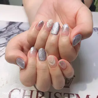 ネイル Guarendo錦糸町店所属・ガレンドウ 白澤 愛子のネイルデザイン