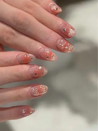 ネイル nailsalon moe.所属・yume 大人ガーリーネイルのネイルデザイン