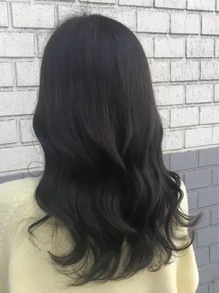 ロング カラー 関 彩花のヘアスタイル