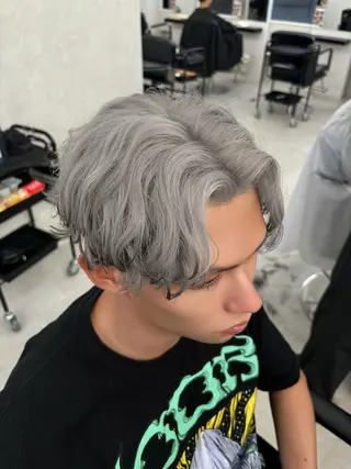 ミディアム カラー メンズ 岩井 虎大郎のヘアスタイル