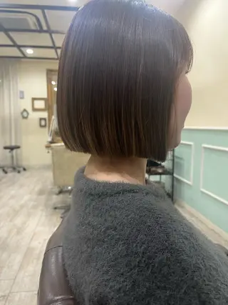 ミディアム ショートボブモデル縮 毛艶髪津田パーマのヘアスタイル