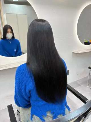 カラー Hz/ヘルツ SHIHOのヘアスタイル