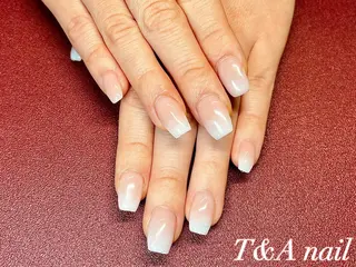 ミディアム ネイル T&A nailのネイルデザイン