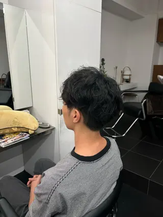 ミディアム メンズ ヤマザキ アヤメ 【シベルバレー横浜】のヘアスタイル