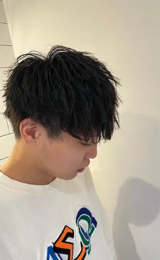 ショート QUONHEAL(クオンヒール)所属・重名 陸のヘアスタイル