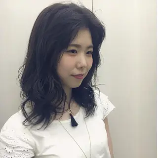 ミディアム セミロング ロング カラー パーマ 江原 彩華のヘアスタイル