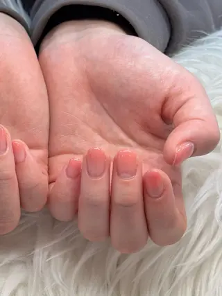 ネイル Loa　salon所属・小畑 寧捺のネイルデザイン