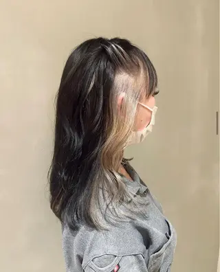 セミロング カラー Hina/ハイライト 、パーマモデル募集中のヘアスタイル