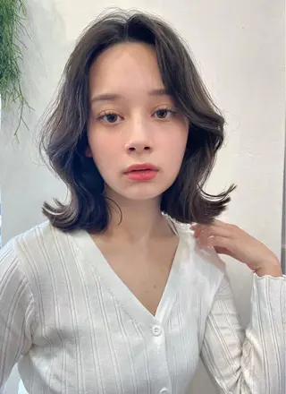 ミディアム 【韓国ヘア×透明感 カラー】笹谷 莉未のヘアスタイル
