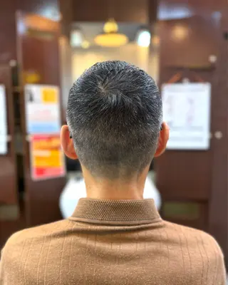 ショート メンズ スガワラ マキのヘアスタイル