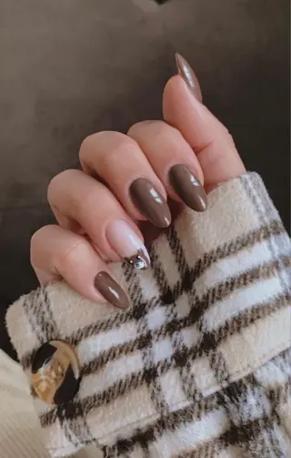 ネイル EMI ANA.CHUOのネイルデザイン