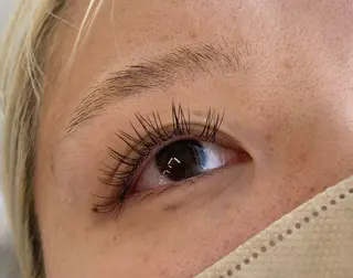 マツエク・マツパ メンズ眉毛サロンSENSE 津田沼所属・SENSE 津田沼 YUIKAの眉毛・アイブロウイメージ