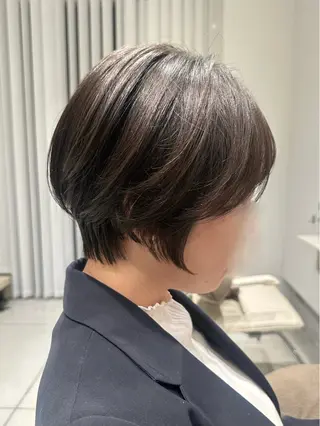 ショート カラー 短めショートカット カットモデルのヘアスタイル