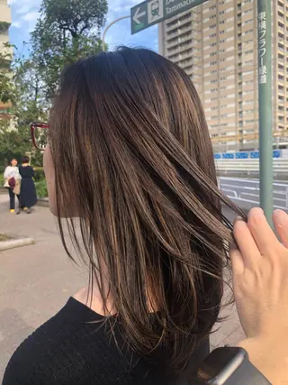 ミディアム GO TODAY SHAiRE SALON原宿Stella店所属・GO TODAY シェアサロンのヘアスタイル