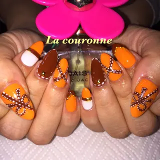 ネイル Lacouronne NATSUMIのネイルデザイン