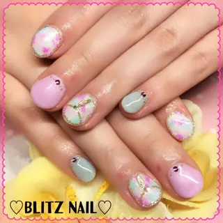 ネイル BLITZ Nail 岩田💅🏻✨のネイルデザイン