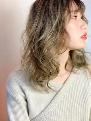 ミディアム カラー sii.所属・sii. 川嶋のヘアスタイル