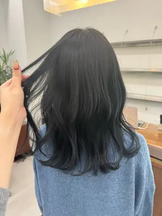 ミディアム カラー MIES amane(アマネ)のヘアスタイル