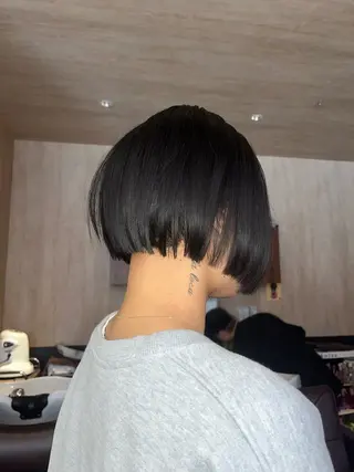 ショート 産休中です 艶カラー♡オカのヘアスタイル