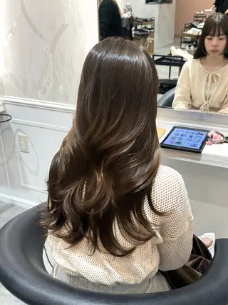 カラー AIRI /レイヤースタイル✨のヘアスタイル