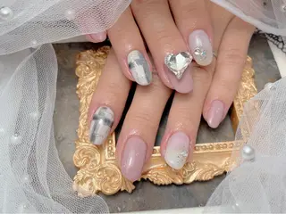 ネイル マジックミラー所属・マジック ミラーのネイルデザイン